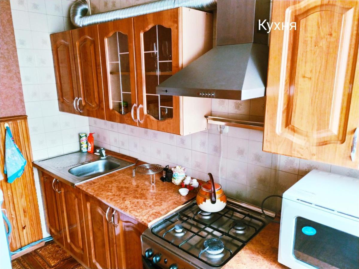 Apartment on Oktyabrskaya 105 Babrujsk Eksteriør bilde